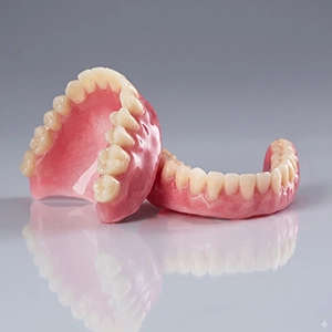Complete denture used for extensive tooth loss